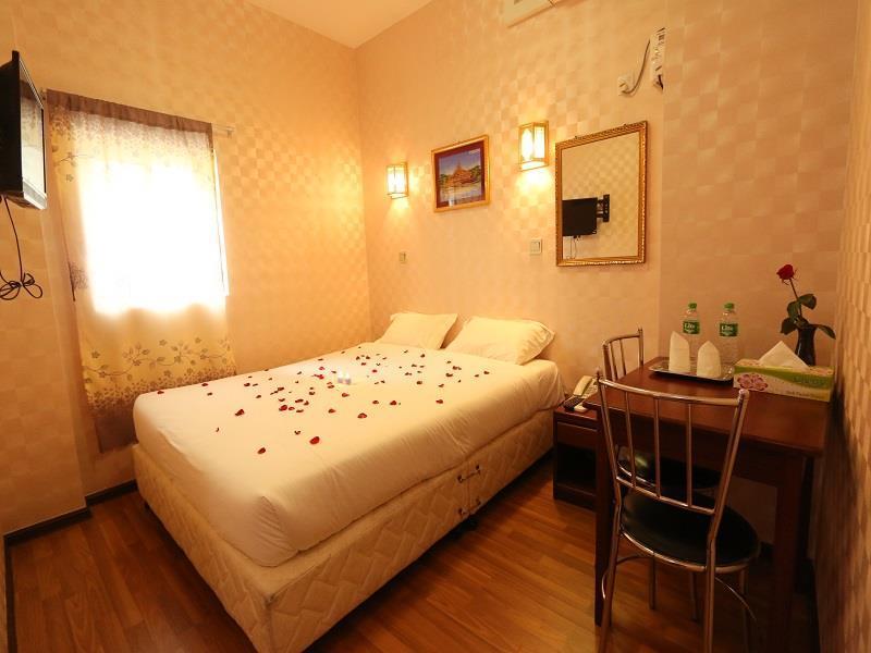 Hotel Family Treasure Yangon Esterno foto