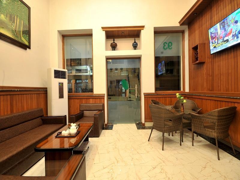 Hotel Family Treasure Yangon Esterno foto